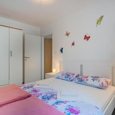 Apartman Antonija Đảo Đảo Cres Ngoại thất bức ảnh