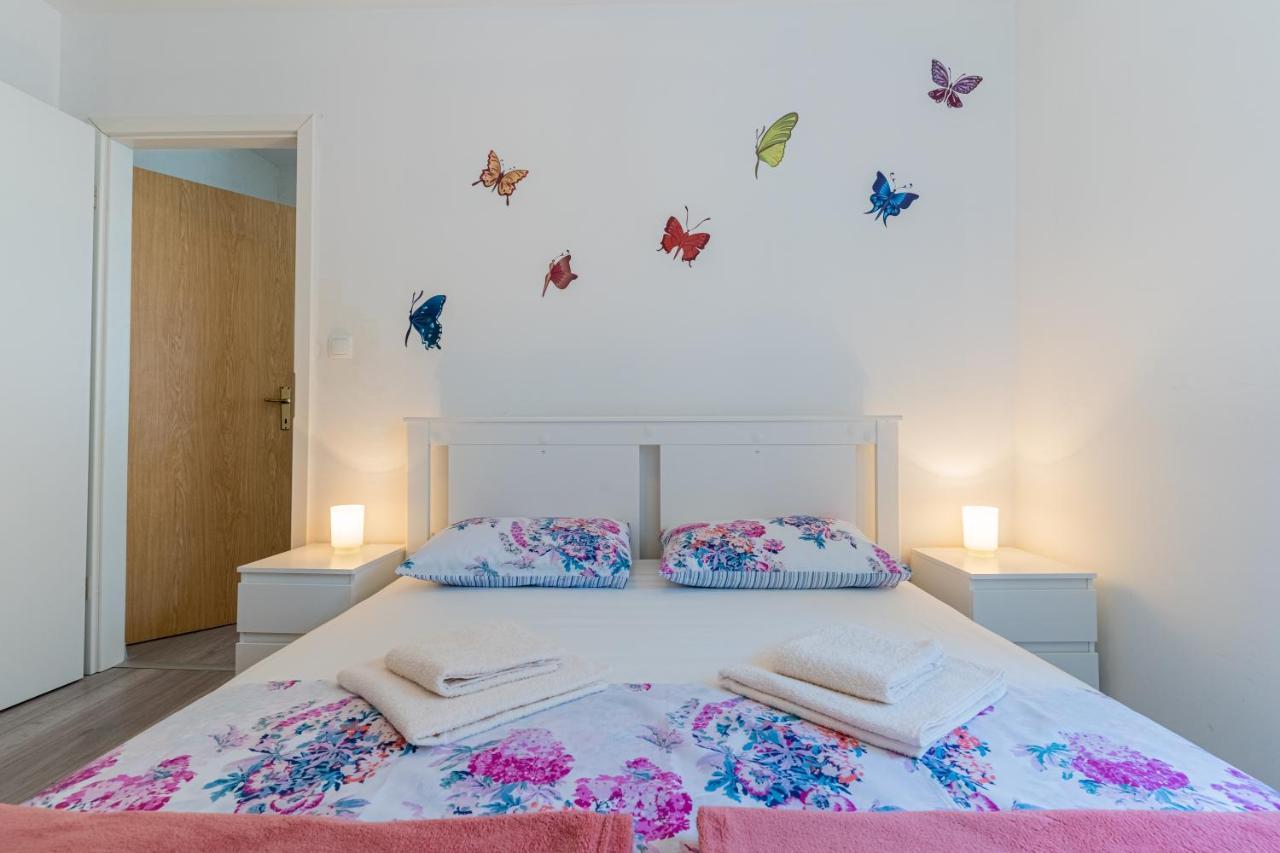 Apartman Antonija Đảo Đảo Cres Ngoại thất bức ảnh