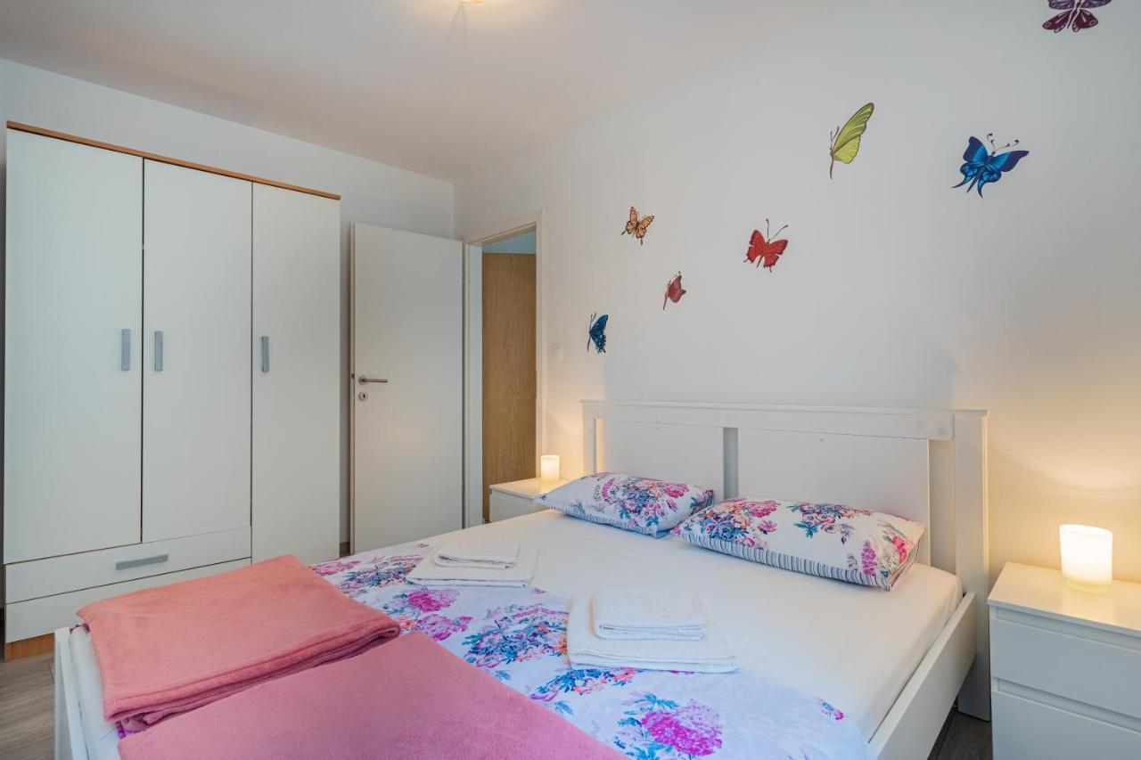 Apartman Antonija Đảo Đảo Cres Ngoại thất bức ảnh