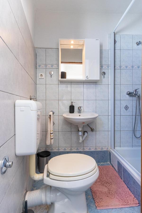Apartman Antonija Đảo Đảo Cres Ngoại thất bức ảnh